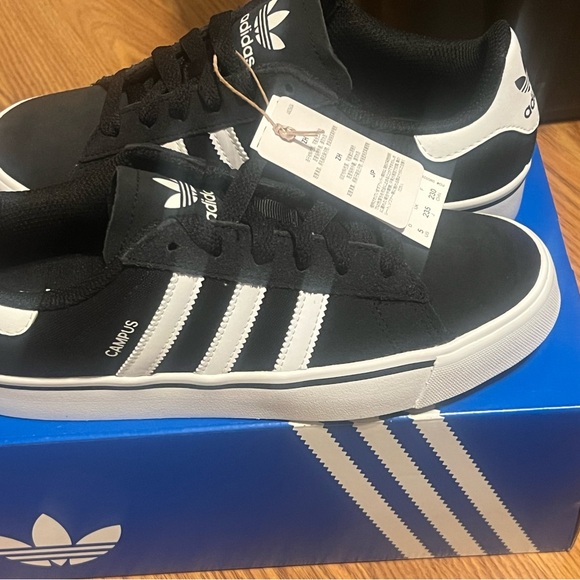 adidas gazelle silver green womens Adidas - Campus 90s ADV Shoes